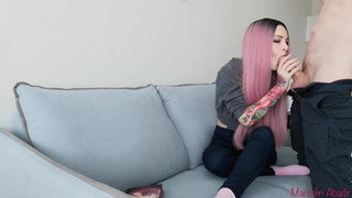 Страсть в обтягивающих джинсах: горячий секс с доминантной красоткой