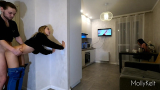 Жаркая измена с женой друга – жесткий трах за спиной