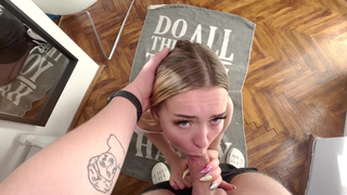 Долбим сочной киской без правил – хардкор