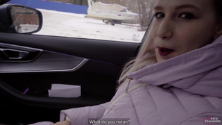 Секс в такси: страстный размен по-взрослому