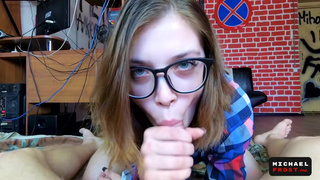 Горячее видео с страстной студенткой