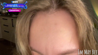 Девушка в горячей позе раком - страсть и разврат в одном видео