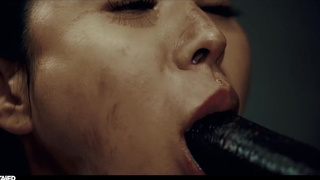 Тентакли залили спермой анал и лицо — адский трип