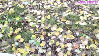 Заблудилась в лесу — жесткий трах в диких условиях