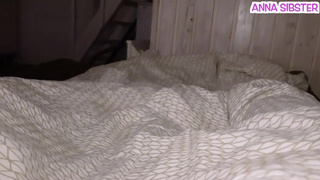 Заблудилась в лесу — жесткий трах в диких условиях