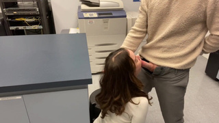 Новогодний разврат в офисе — коллеги в шоке