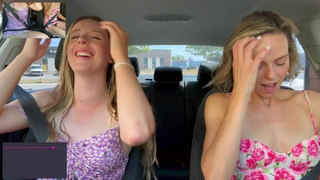 Горячая поездка с подругой: дикий секс в машине и мощный оргазм