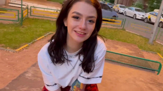 Страстный минет на крыше или жаркая порка — что выберет шалунья?