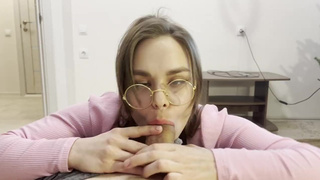 Развратное видео с тайным сексом и спермой на груди