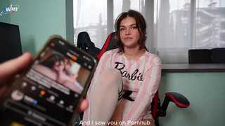 Сперма вытекает из киски сестры после дикого минета и жесткого проникновения