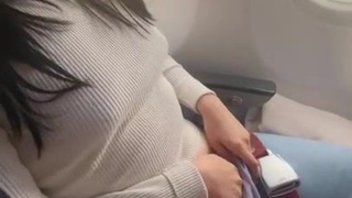 Игра с риском: кончаю в трусики при всех