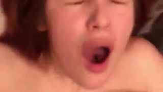 Молодая пара не удержалась: откровенное видео с первого свидания