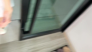 Она не скрывает следы страсти! Горячее видео с развратной развязкой