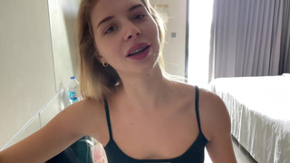 Она не скрывает следы страсти! Горячее видео с развратной развязкой