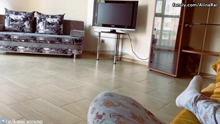 Пап, у меня писюлька болит… Поможешь язычком?