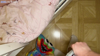 Спящая дочь и мой горячий секрет – сперма на простынях