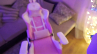 Секс с курьером по приколу – а он оказался женат!