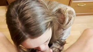 Развратный курьер в деле: жесткий развод на секс