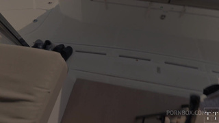 Развратный круиз: двойной трах с огненными бестиями на палубе