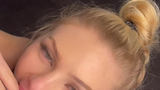 Милла Соболев в горячем видео: тройной оргазм в кружевном белье и чулках