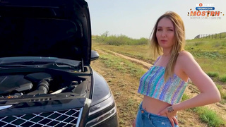 Мамка друга в восторге: жесткий разрыв на кровати