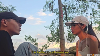 ЖМЖ триплет – страстная потеря девственности под контролем