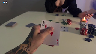 Девушка проиграла свою девственность в рискованной игре