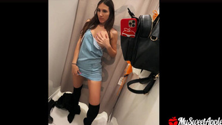 Страсть в машине и жажда адреналина в раздевалке — экстремальный секс на грани риска