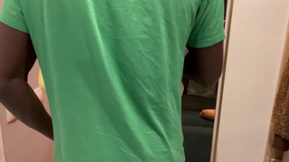 Горячее межрасовое видео: жесткая ебля и сочные стоны