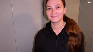 Лифт, страсть и запретный минёт — горячее видео не для всех