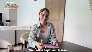 Студенческий разврат: сочная училка отдается за хорошие оценки