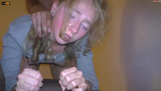 Горячий минет и страстный секс на камеру