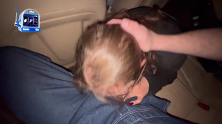 Женатый друг снимает, как ненасытная сучка обслуживает мужиков в авто