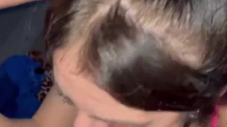 Жаркая рыбалка: жена куколда отрабатывает минет на свежем воздухе