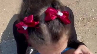 Горячая студентка глотает сперму после минета