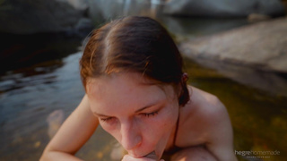 Водопад страсти: как благодарила парня за сюрприз