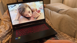 Искусный минетик от сестренки – смотри и наслаждайся