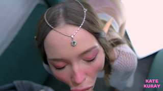 Страстная эльфийка Кейт Курай в горячем минете: сочный оральный секс