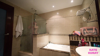 Кейт Курай 21.03.15 – страстный триллер с соблазнительной соседкой