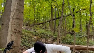 БДСМ на природе: строгая мент-госпожа укрощает бандита