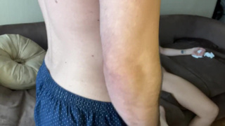 Запертые вместе: жесткий карантинный секс с переводом