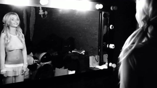 Сексуальная Наталья в жгучем анальном видео – развратный вечер с вибратором и страстью