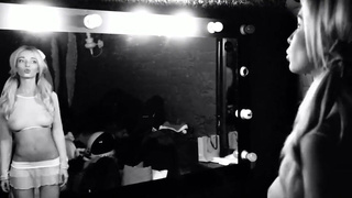 Сексуальная Наталья в жгучем анальном видео – развратный вечер с вибратором и страстью