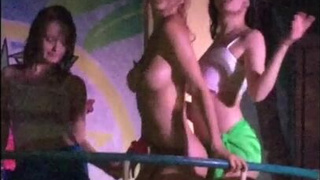 Наталья танцует страсть – горячий стриптиз с переходом в жаркий секс