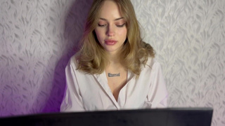 Жаркая служебная романтика – кто кому задолжал?