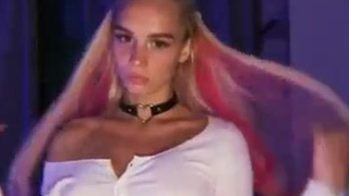 Сочные моменты и жаркие позы в HD качестве