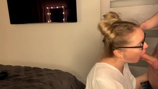 Страстная разрядка – кончаем на очки злой владычицы