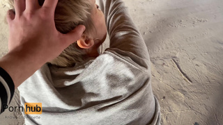 Секс в такси по-взрослому: расплатилась страстным минетиком за проезд