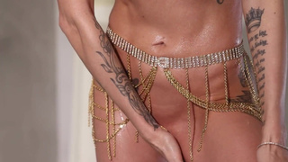 Horny small brunette wanna get fucked deep and hard...