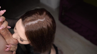 Это не просто глубокий минет — Kate Koss массажирует гланды членом!